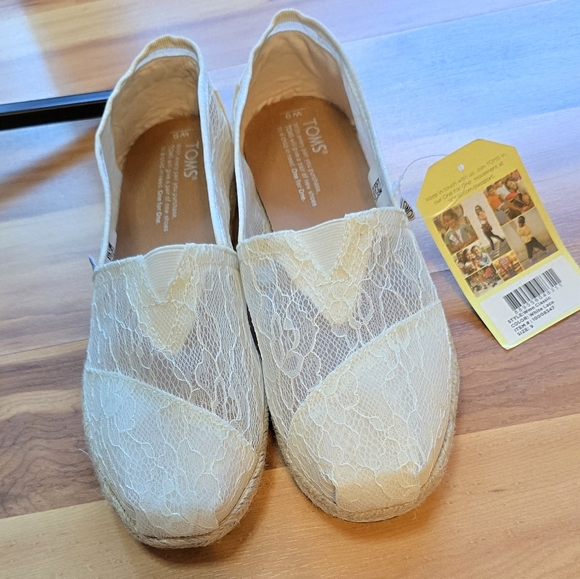 TOMS Women's Lace Espadrilles - Cream - Picture 1 of 5
